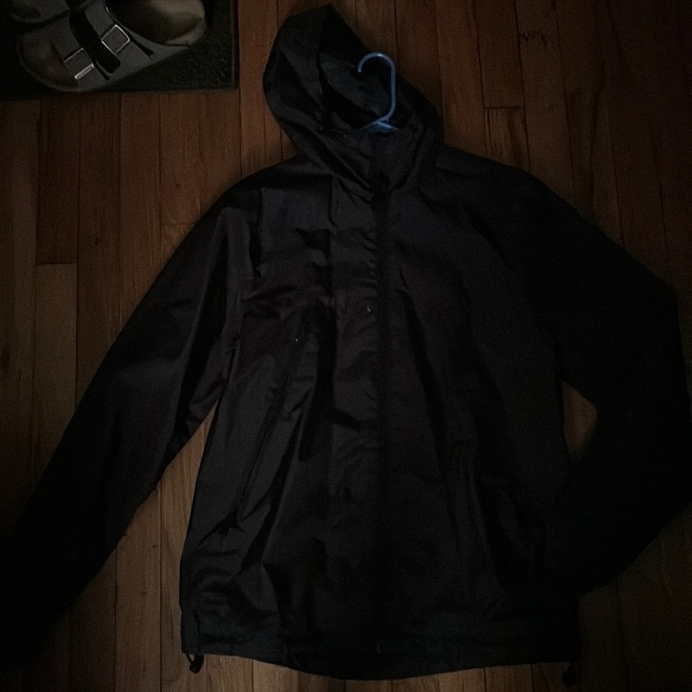 H&M BLACK WINDBREAKER USED